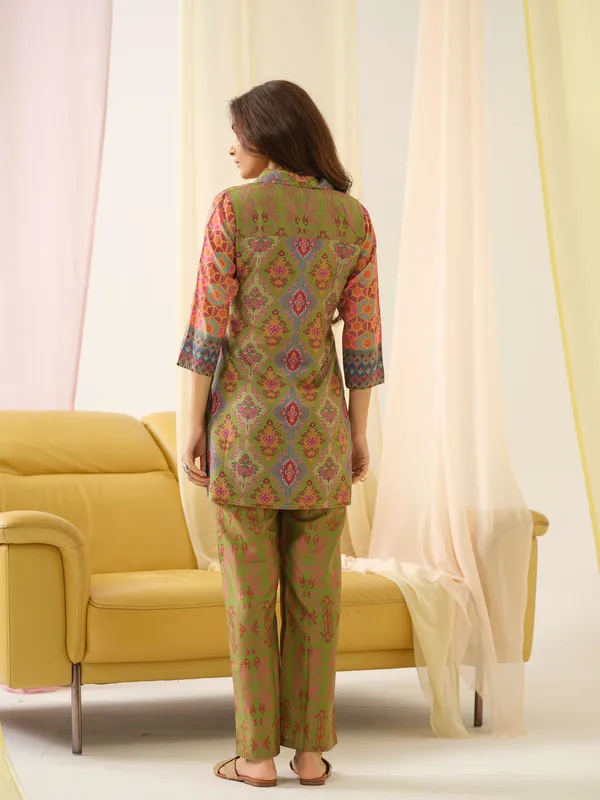 Multi_Shirt_Collar_Printed_Tunic_Palazzos