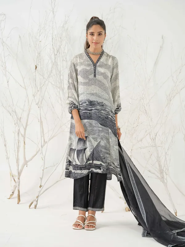 Black_&_White_Tribal_Printed_Straight_Kurta_and_Trousers_With_Dupatta