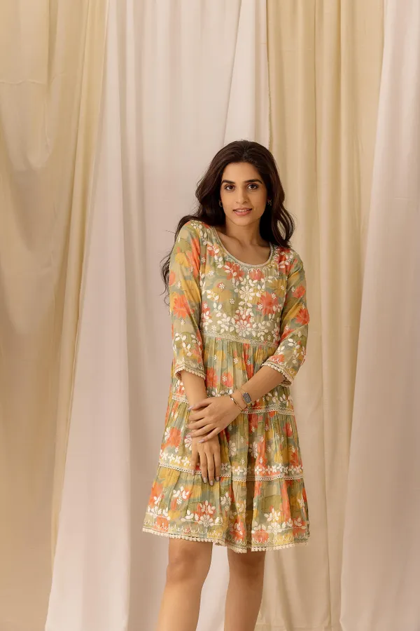 Green_&_Red_Ethnic_Embroidered_Regular_Sleeves_Button_Floral