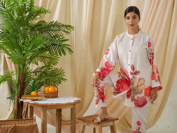 Women__White_Floral_Printed_Tunic_and_Trousers