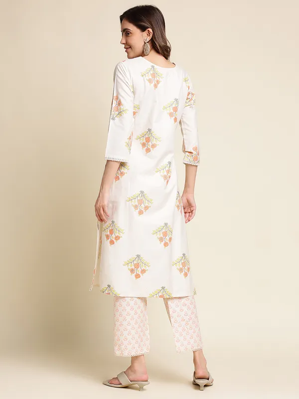 Women_White_Straight_Printed_Kurta_and_Trousers