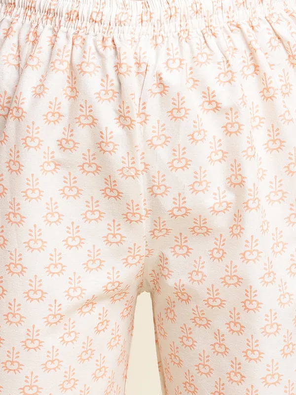 Women_White_Straight_Printed_Kurta_and_Trousers