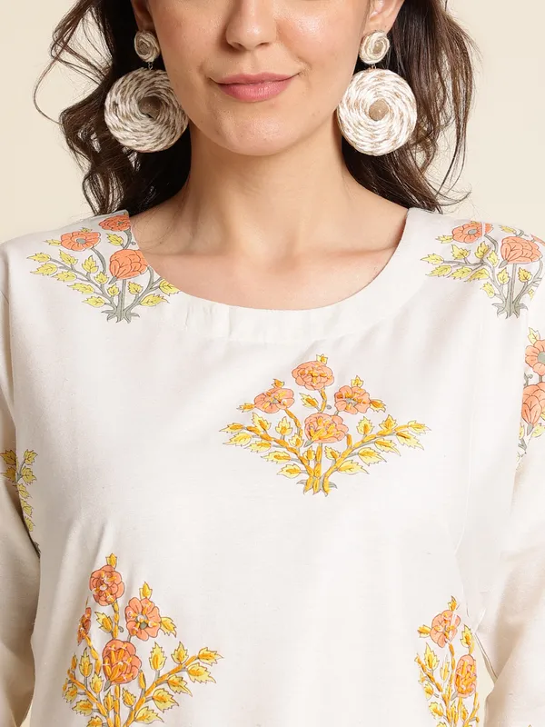 Women_White_Straight_Printed_Kurta_and_Trousers