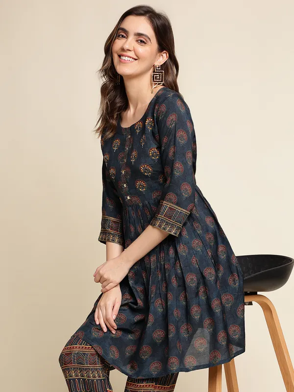 Women_Blue_Regular_Printed_Floral_Tops_with_Trousers