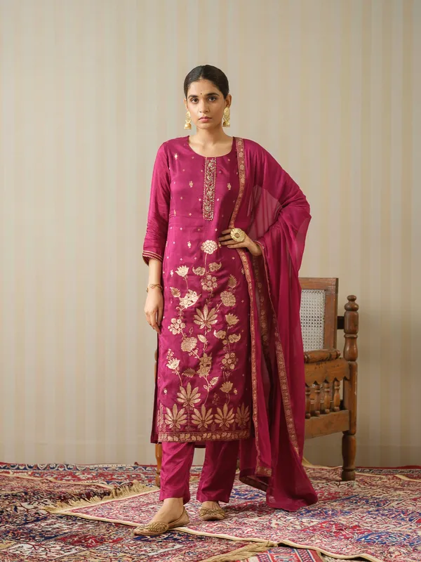 Magenta_Embroidered_Woven_Design_Straight_Kurta_and_Trousers_With_Dupatta