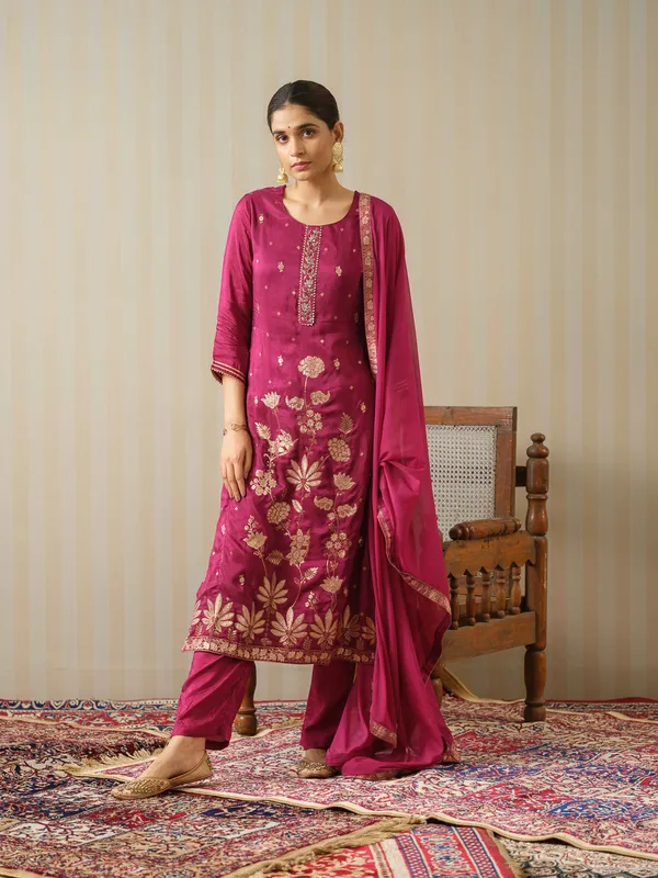 Magenta_Embroidered_Woven_Design_Straight_Kurta_and_Trousers_With_Dupatta