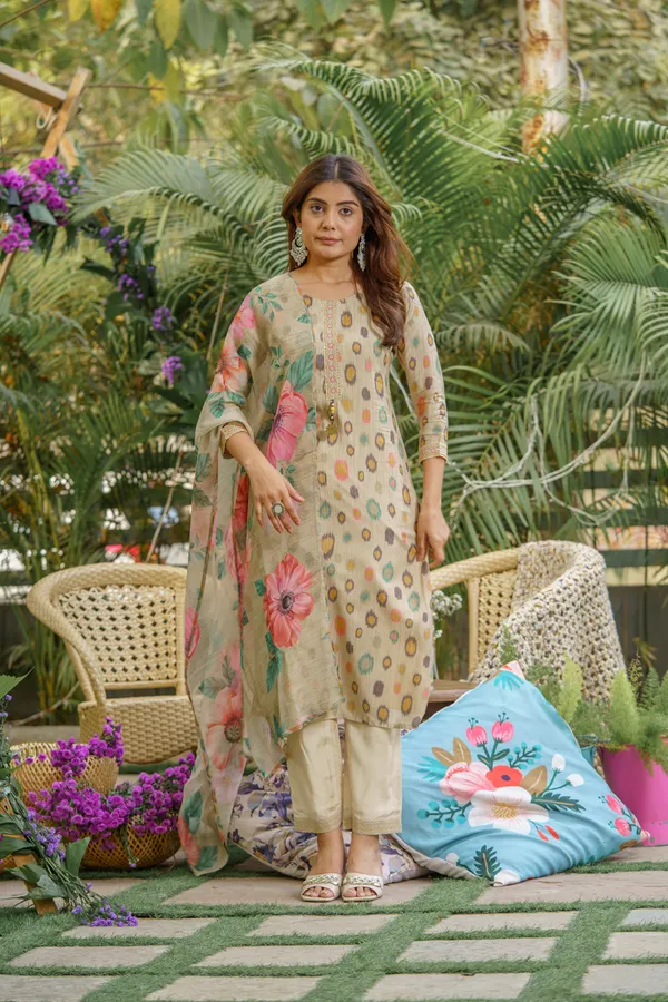 women_Brown_Printed_Kurta_Sets
