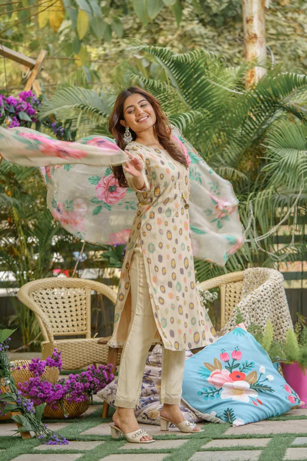 women_Brown_Printed_Kurta_Sets