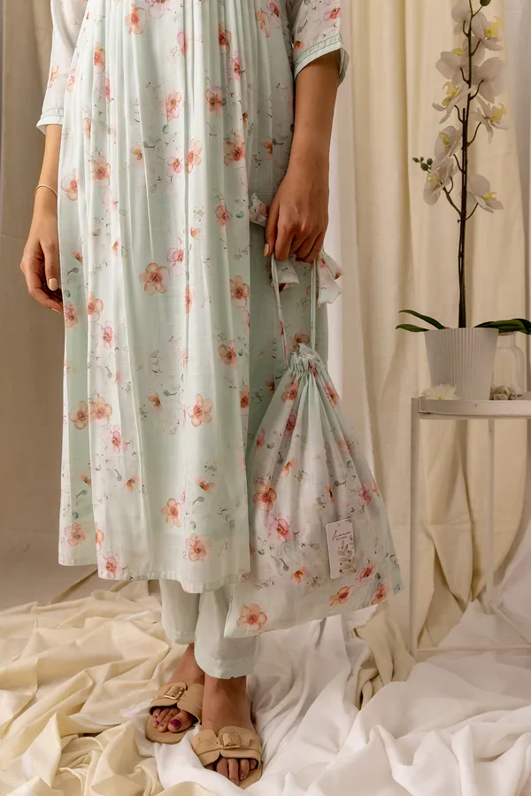 Women_Turquoise_Blue_A-Line_Beads_and_Stones_Kurta_and_Trousers_With_Dupatta