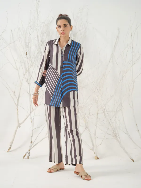 Black_Printed_Shirt_With_Printed_Palazzos