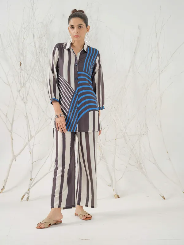 Black_Printed_Shirt_With_Printed_Palazzos
