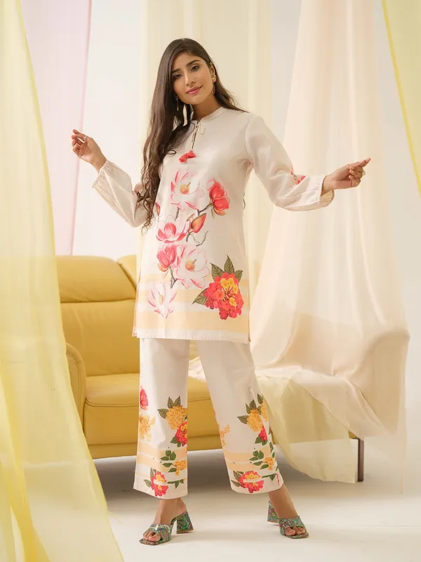 White_&_Orange_Mandarin_Collar_Printed_Tunic_Palazzos