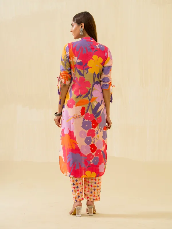 Violet_Floral_Printed_Straight_Kurta_and_Trousers