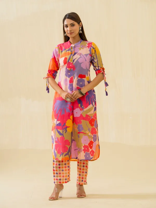 Violet_Floral_Printed_Straight_Kurta_and_Trousers
