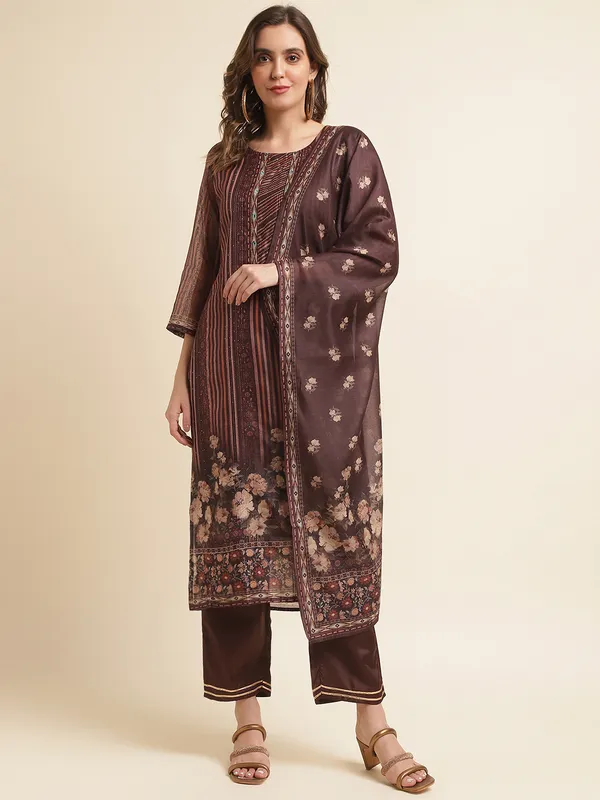 Brown_Floral_Printed_Straight_Kurta_and_Trousers_With_Dupatta