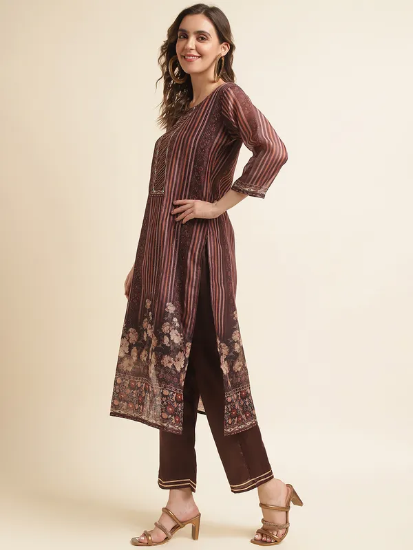 Brown_Floral_Printed_Straight_Kurta_and_Trousers_With_Dupatta