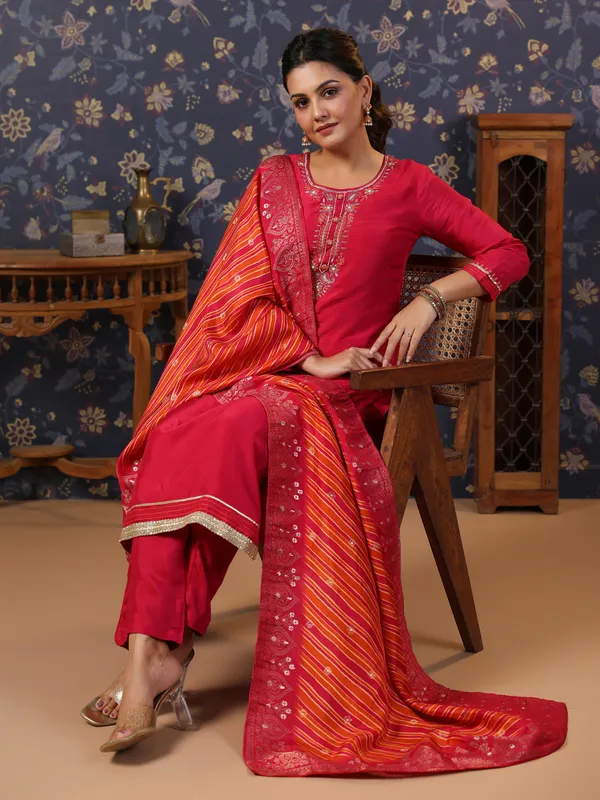 Women_Pink_Embroidered_Straight_Kurta_and_Palazzos_With_Dupatta