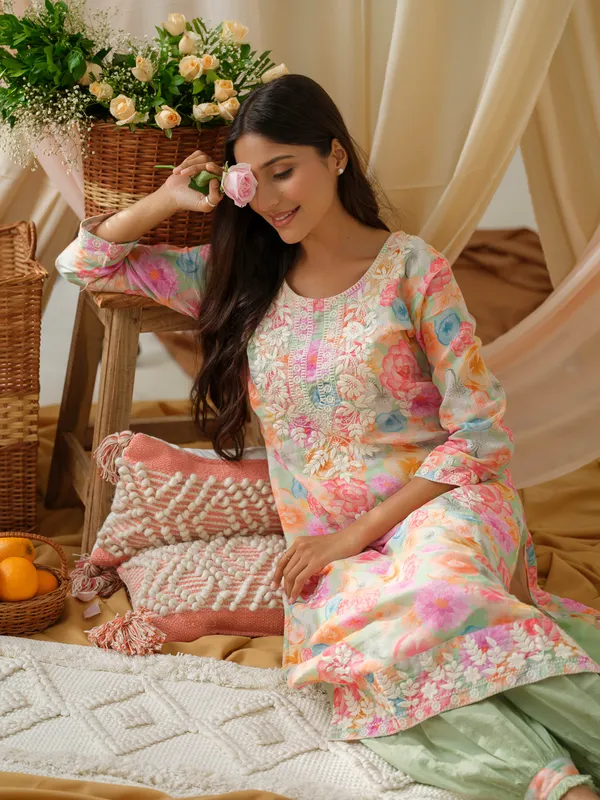 women_Green_Floral_Printed_Kurta_and_Salwar_With_Dupatta