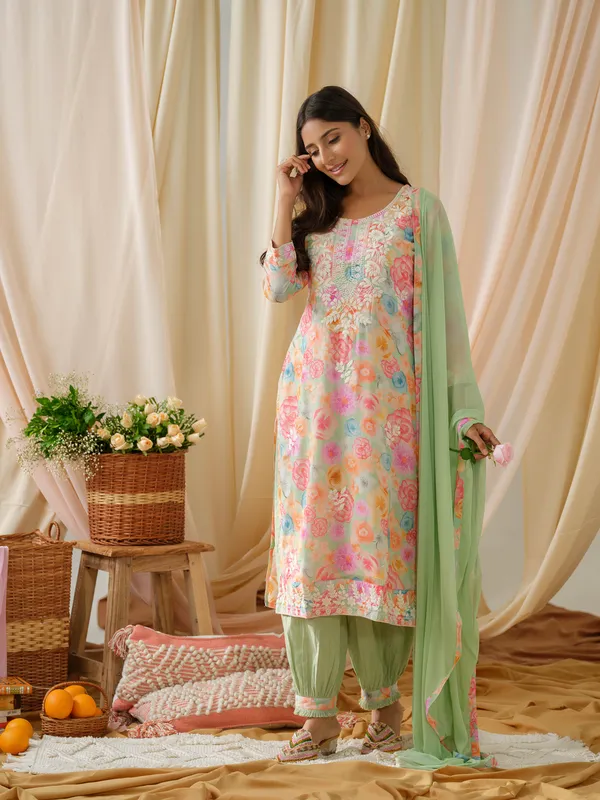 women_Green_Floral_Printed_Kurta_and_Salwar_With_Dupatta