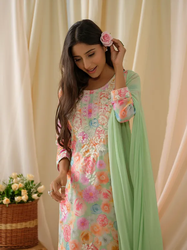 women_Green_Floral_Printed_Kurta_and_Salwar_With_Dupatta