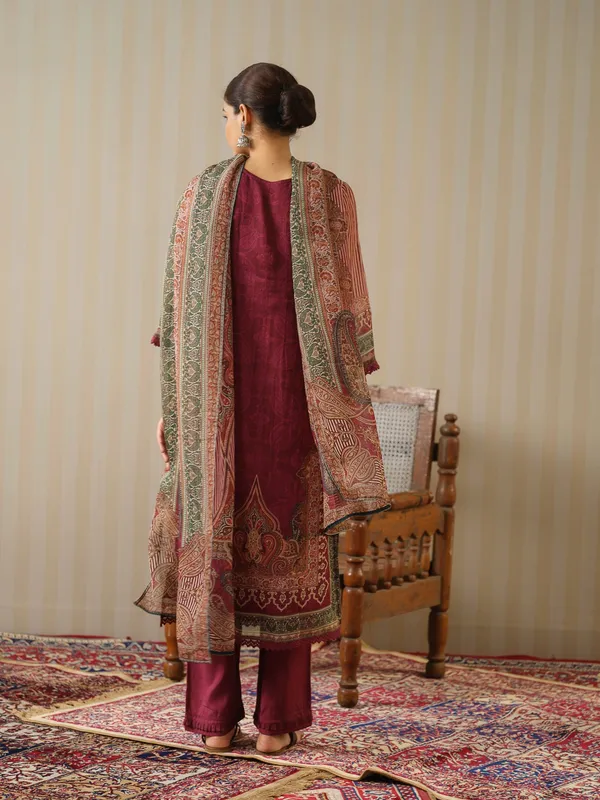 Red_Printed_Ethnic_Motifs_Straight_Kurta_and_Trousers_With_Dupatta
