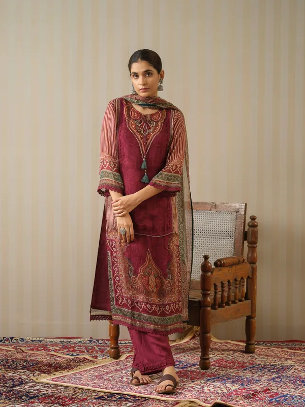 Red_Printed_Ethnic_Motifs_Straight_Kurta_and_Trousers_With_Dupatta