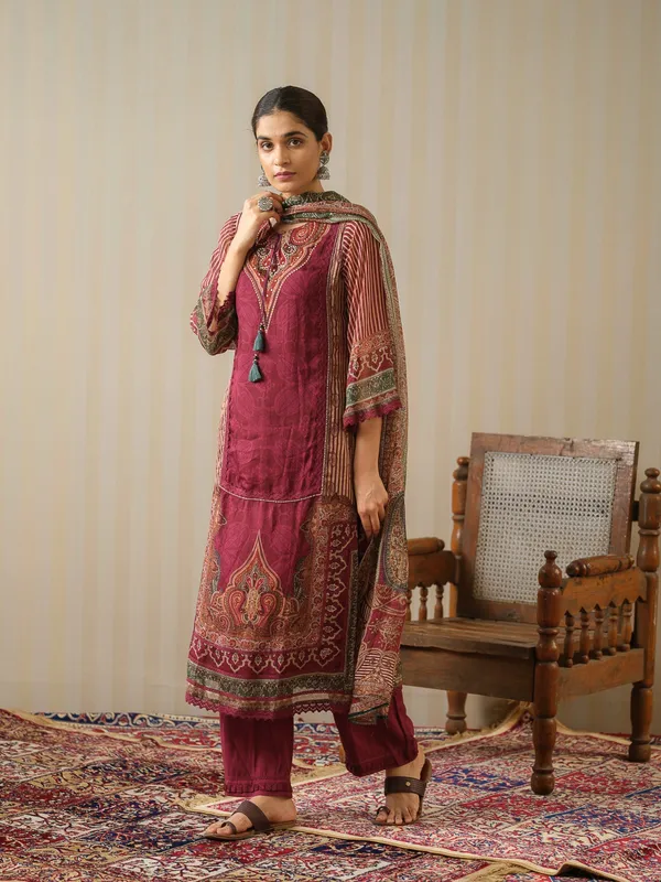 Red_Printed_Ethnic_Motifs_Straight_Kurta_and_Trousers_With_Dupatta