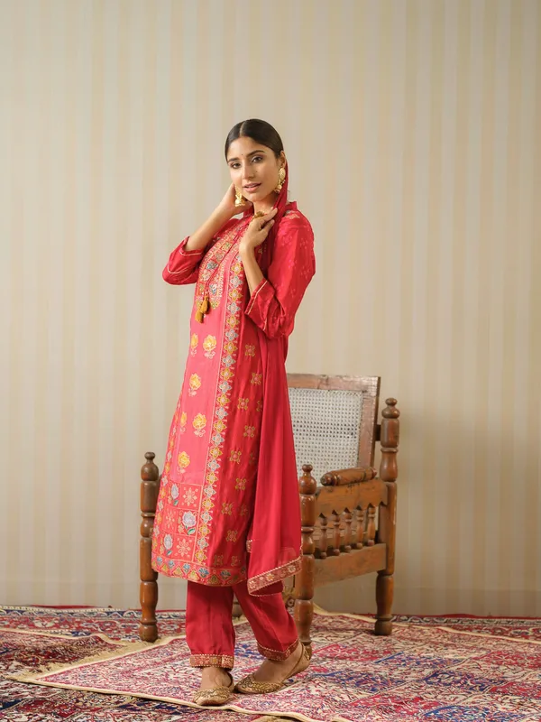 Pink_Embroidered_Floral_Straight_Kurta_and_Trousers_With_Dupatta