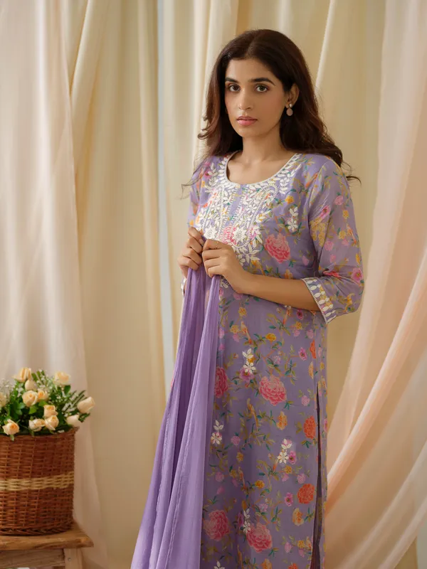 women_Purple_Floral_Printed_Kurta_and_Trousers_With_Dupatta