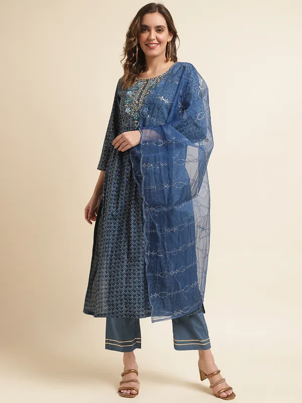 Blue_Yoke_Design_A-Line_Kurta_and_Trousers_With_Dupatta