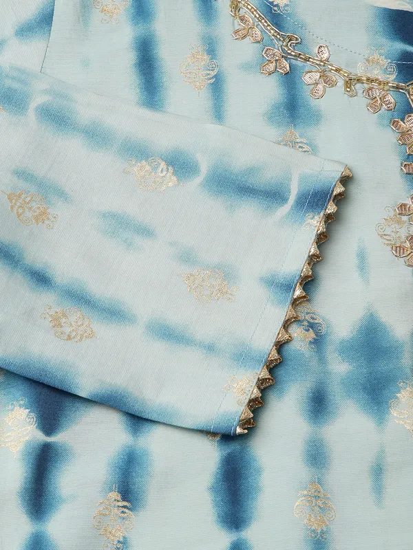 Blue_Geometric_Embroidered_Straight_Kurta_and_Trousers_With_Dupatta