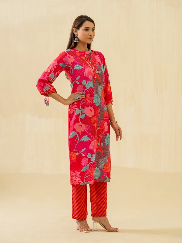 Red_Floral_Printed_Straight_Kurta_and_Palazzos