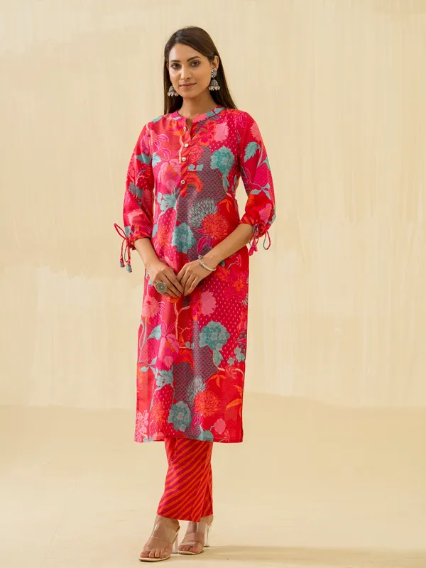 Red_Floral_Printed_Straight_Kurta_and_Palazzos
