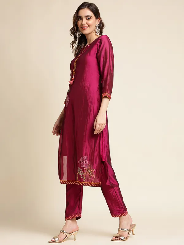 Purple_Woven_Design_Embroidered_Straight_Kurta_and_Trousers_With_Dupatta