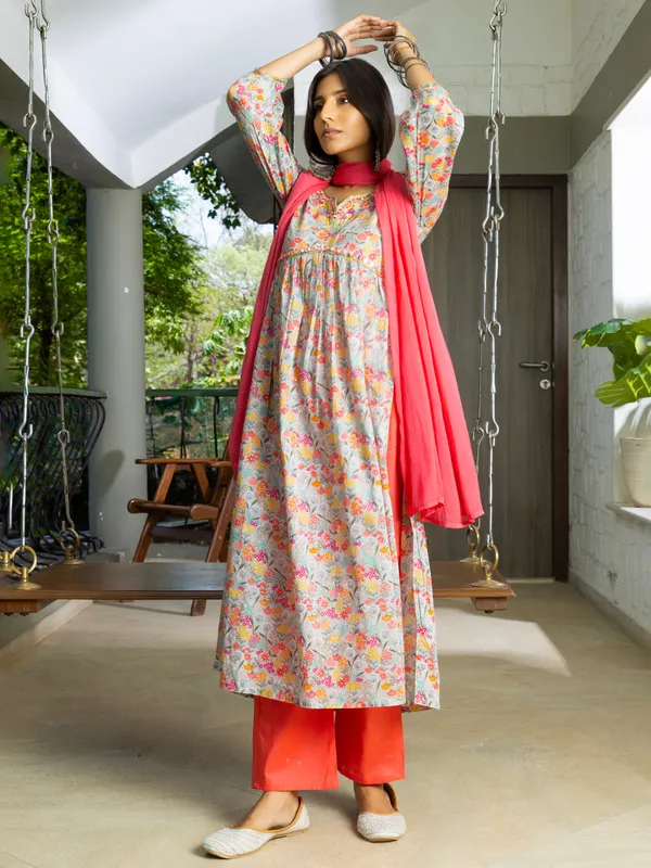 Grey_Floral_Printed_A-Line_Kurta_and_Trousers_With_Dupatta