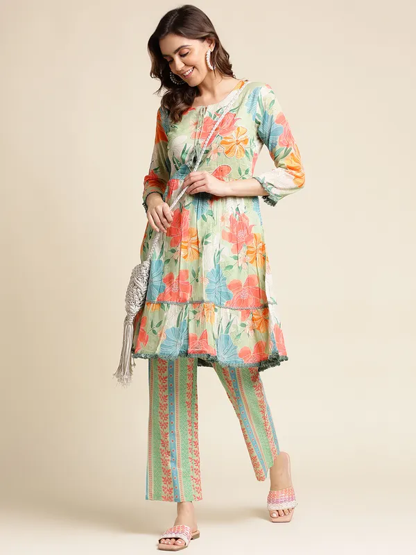 Women_Green_Regular_Printed_Floral_Tops_with_Trousers