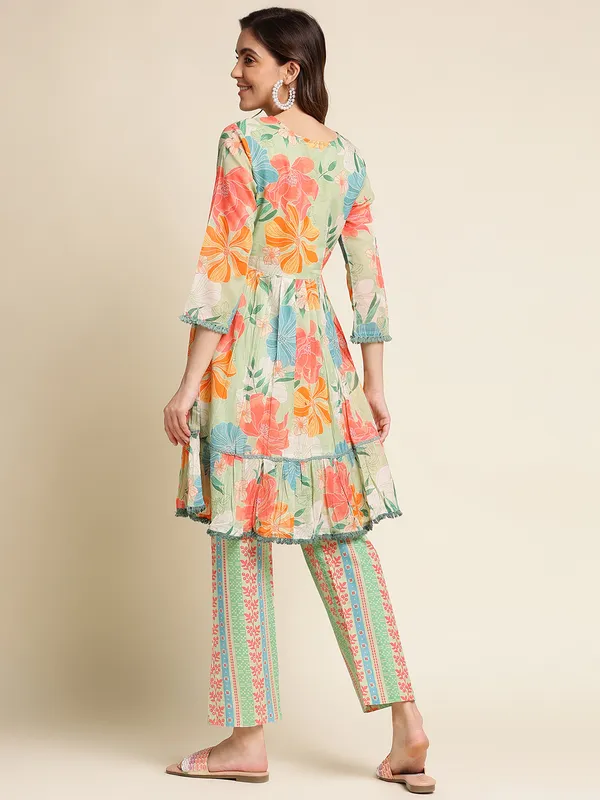 Women_Green_Regular_Printed_Floral_Tops_with_Trousers