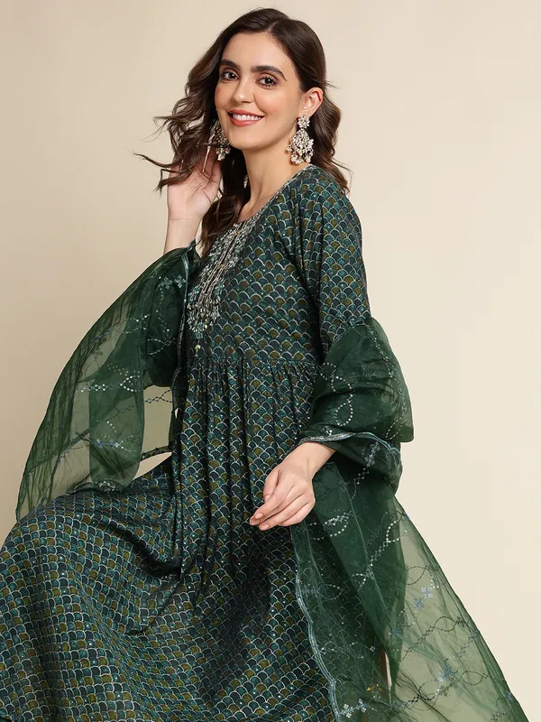 Green_Yoke_Design_A-Line_Kurta_and_Trousers_With_Dupatta