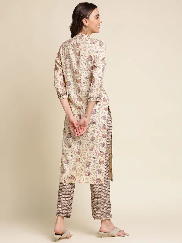Beige_Floral_Printed_Straight_Kurta_and_Trousers