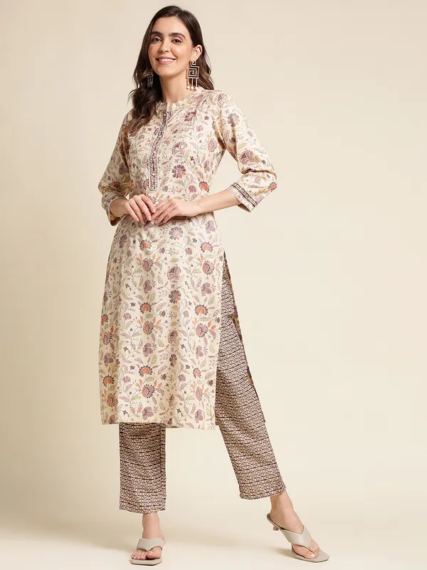 Beige_Floral_Printed_Straight_Kurta_and_Trousers