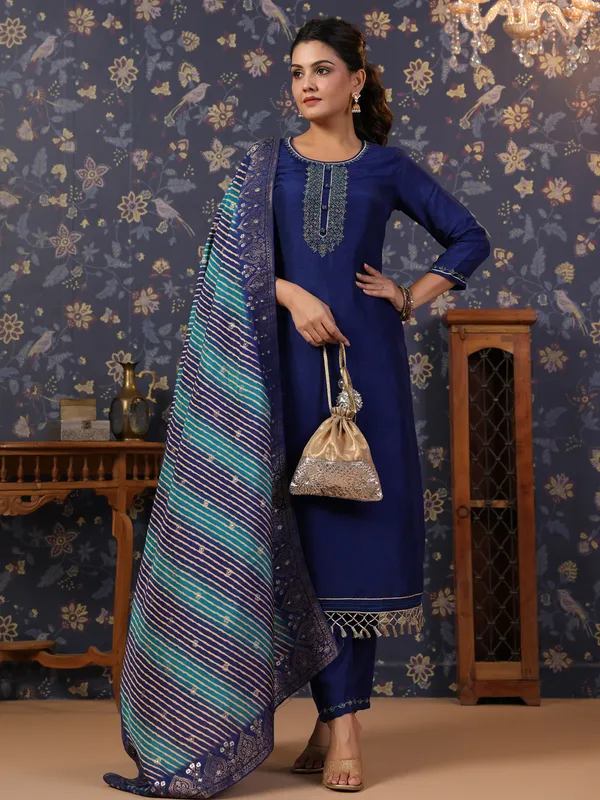 Women_Navy_Blue_Embroidered_Straight_Kurta_and_Palazzos_With_Dupatta