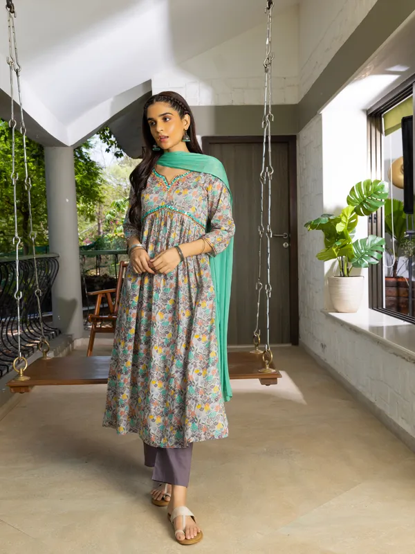 Pink_Printed_Straight_Three-Quarter_Sleeves_Kurta_Sets