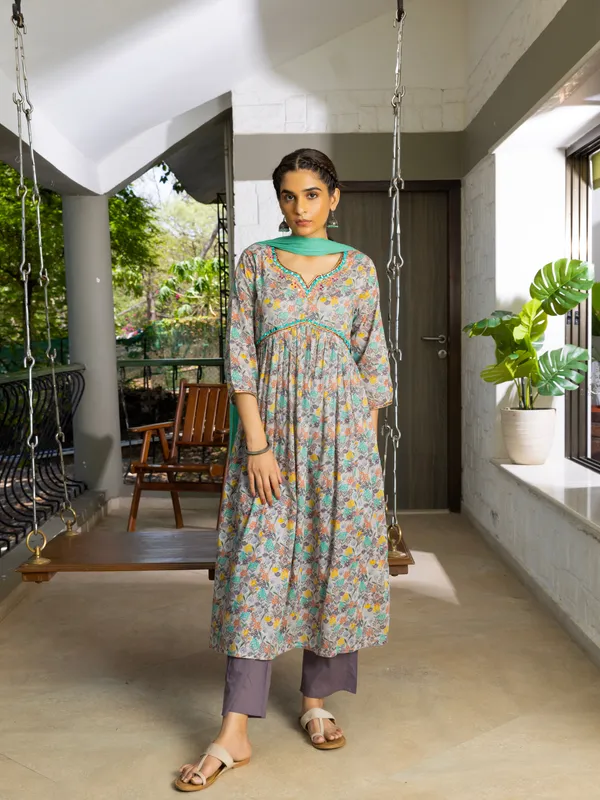 Pink_Printed_Straight_Three-Quarter_Sleeves_Kurta_Sets