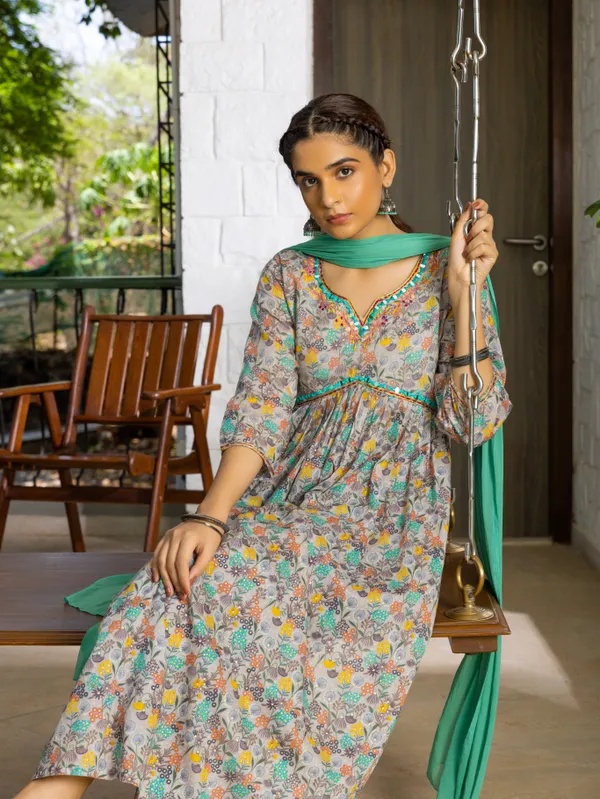 Pink_Printed_Straight_Three-Quarter_Sleeves_Kurta_Sets