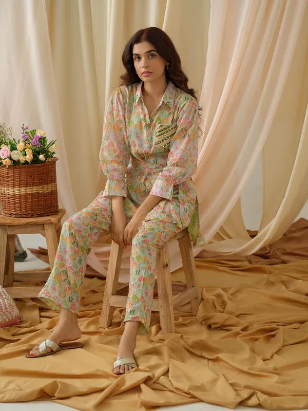 Women__Green_Floral_Printed_Tunic_and_Trousers