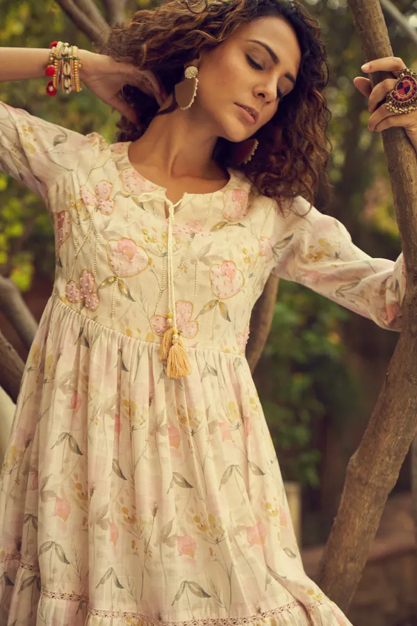 Off_White_Flared_Printed_Empire_Ethnic_Dresses