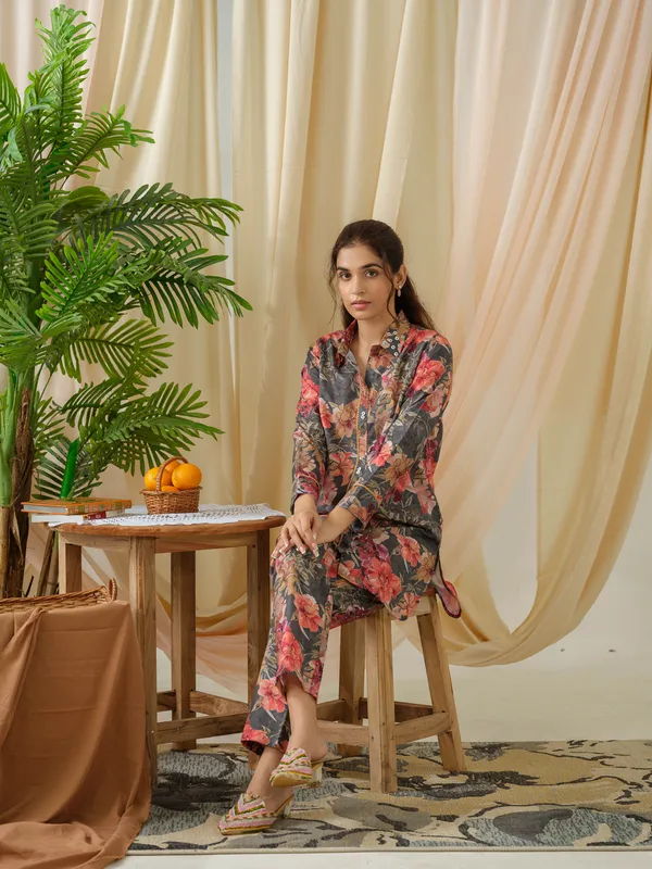 Women__Teal_Floral_Printed_Tunic_and_Trousers