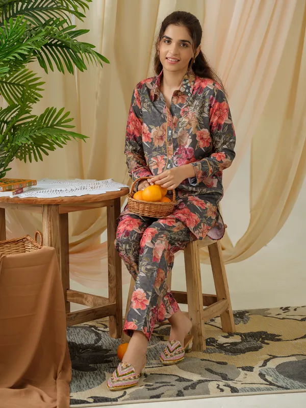Women__Teal_Floral_Printed_Tunic_and_Trousers