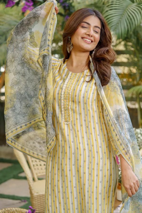 women_Yellow_Striped_Kurta_Sets