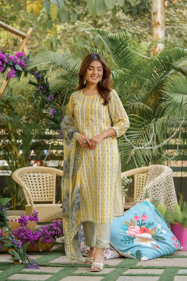 women_Yellow_Striped_Kurta_Sets